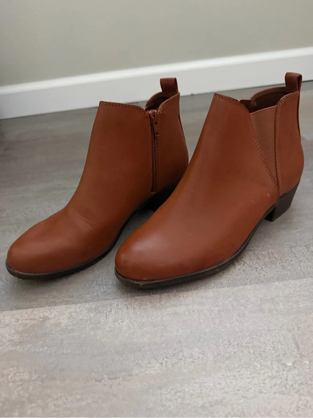 Women's Brown Ankle Boots - Classic Chelsea Style
